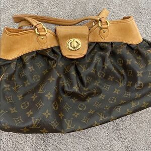 Louis Vuitton authentic handbag 